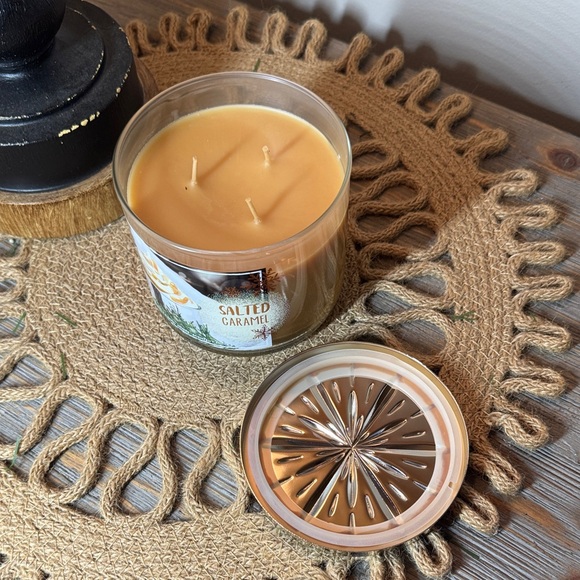 Bath & Body Works 3 Wick Salted Caramel Candle - Picture 2 of 3